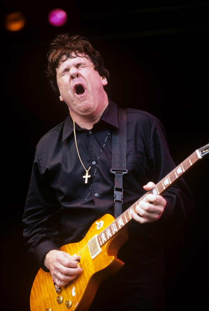 www.thai-dk.dk/uploads/GARY_MOORE____live__631804o.jpg